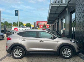 Hyundai Tucson TRIKOLOR 1.7 CRDi 104 kW full