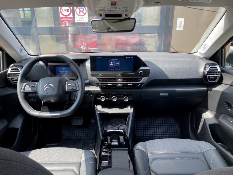 Citroën C4 X SHINE 1.2 PureTech 96kW AT8 full