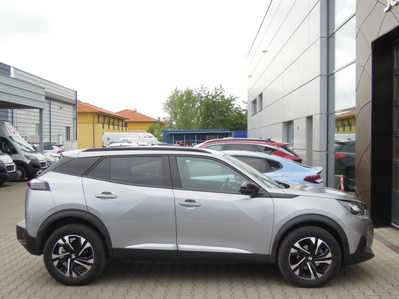 Peugeot 2008 ALLURE+ 1.2 PureTech 96kW AT8 full