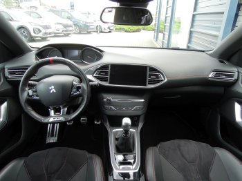 Peugeot 308 GTi 1.6 TURBO 270k MAN6 full