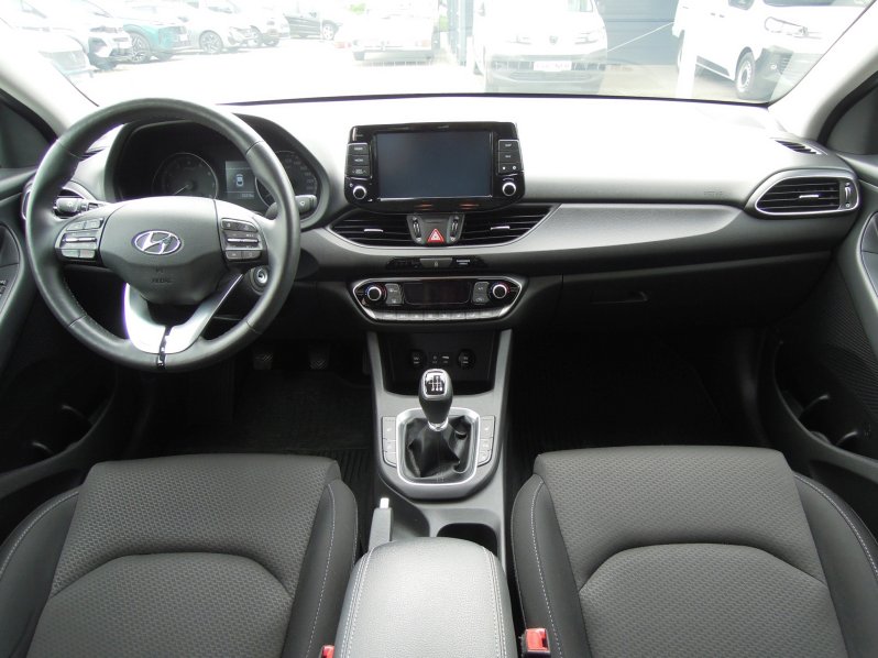 Hyundai i30 STYLE 1,4 TGDi 130kW full