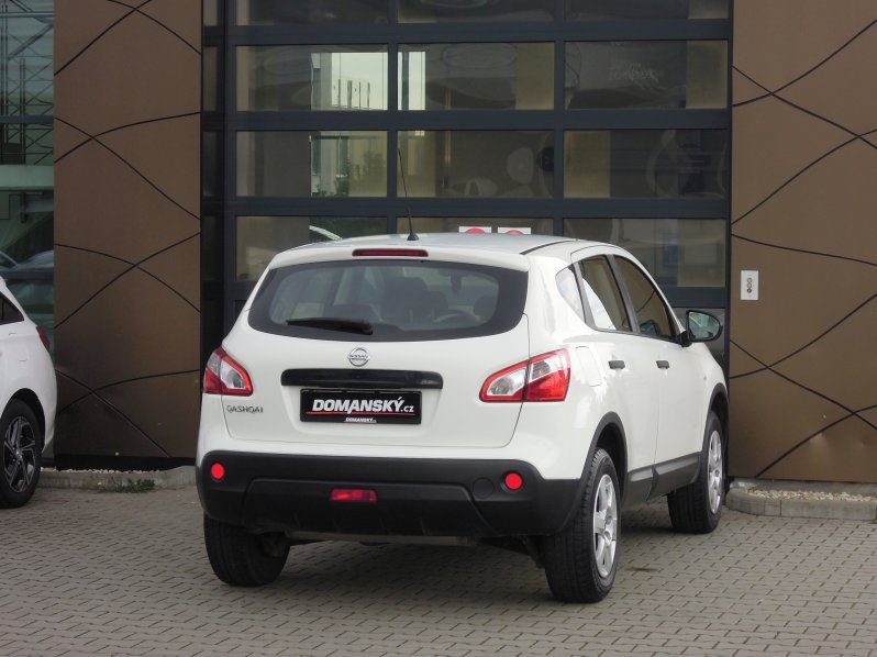 Nissan Qashqai VISIA 1,6i 86kW full