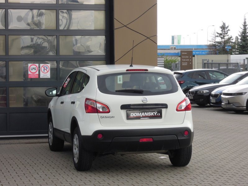 Nissan Qashqai VISIA 1,6i 86kW full