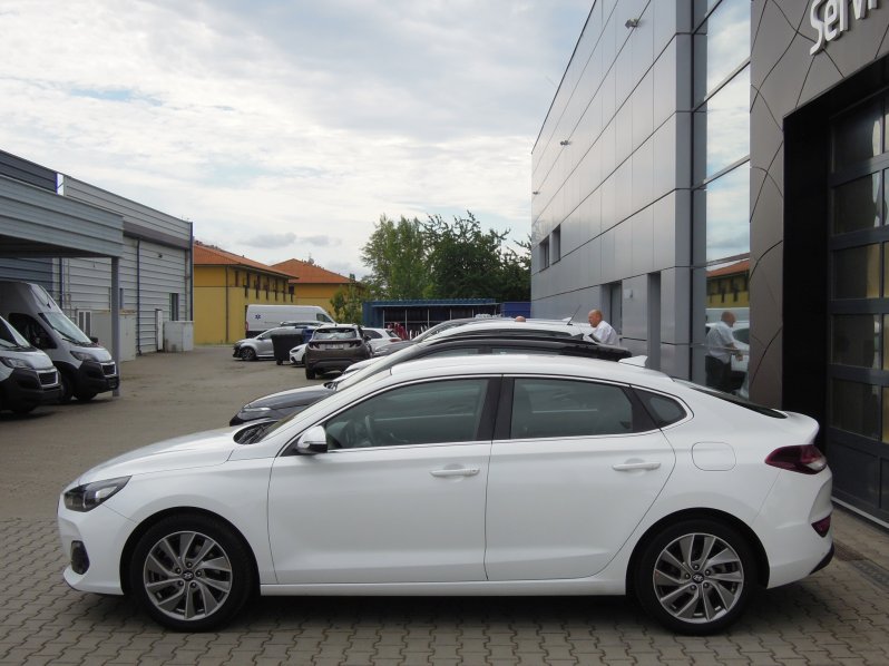 Hyundai i30 STYLE 1,4 TGDi 130kW full