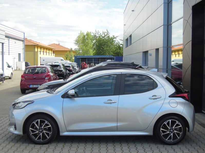 Toyota Yaris STYLE 1,5 92kW AT full