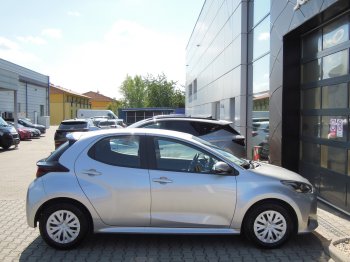 Toyota Yaris COMFORT 1,5 HEV 92kW AT full