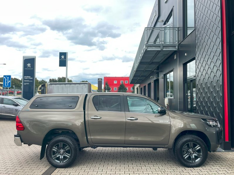 Toyota Hilux ACTIVE 2.8 D-4D 150 kW full