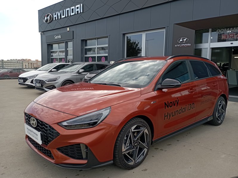 Hyundai i30 1.5 T-GDi MHEV Nline full