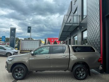 Toyota Hilux ACTIVE 2.8 D-4D 150 kW full