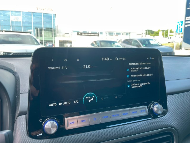 Hyundai Kona EV PREMIUM 64 kWh 150 kW full