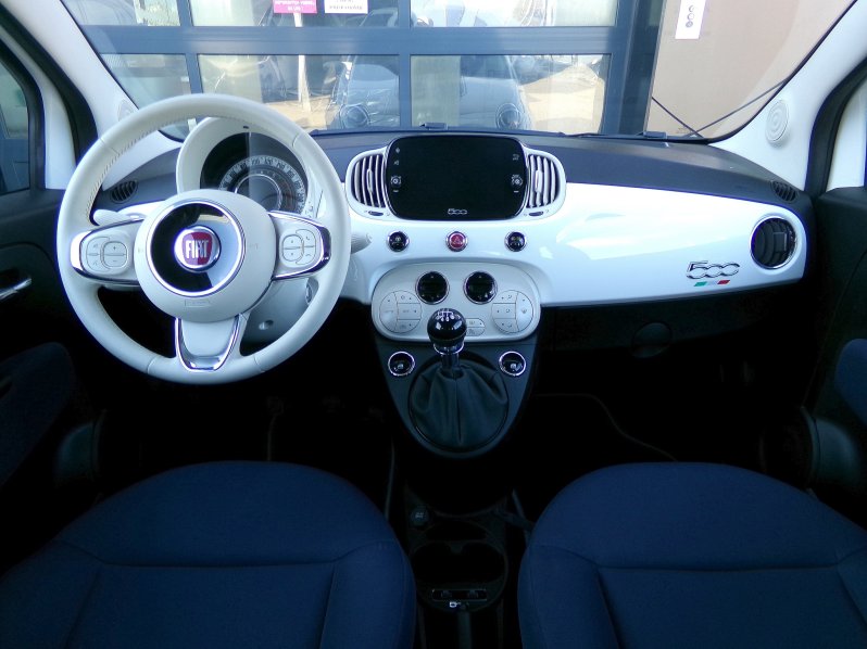 Fiat 500 CLUB  HYBRID 1.0 51kW full