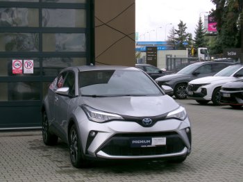 Toyota C-HR STYLE 1.8 HYBRID 122k full