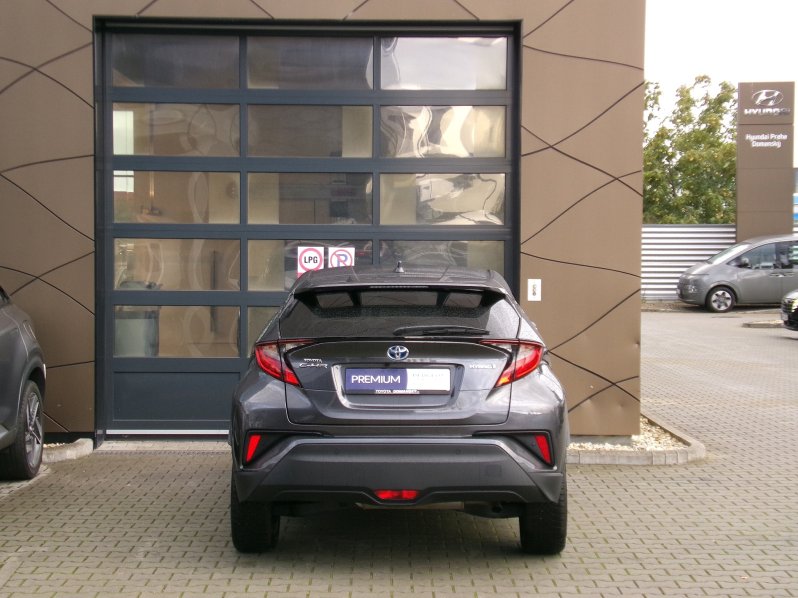 Toyota C-HR STYLE 1,8 72kW AT full