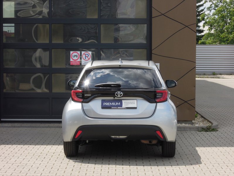 Toyota Yaris TECH STYLE 1,5i  92kW AT full