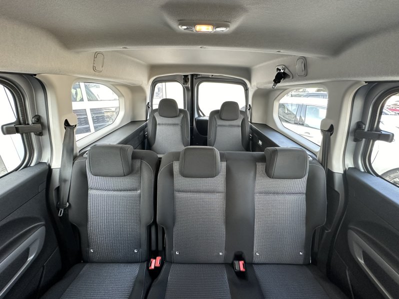 Toyota ProAce City Verso 1.5D 100-6M/T – LONG 7S BUSINE full