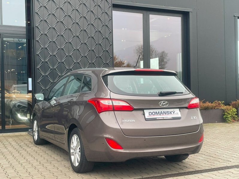 Hyundai i30 STYLE 1.6 GDi 99 kW full