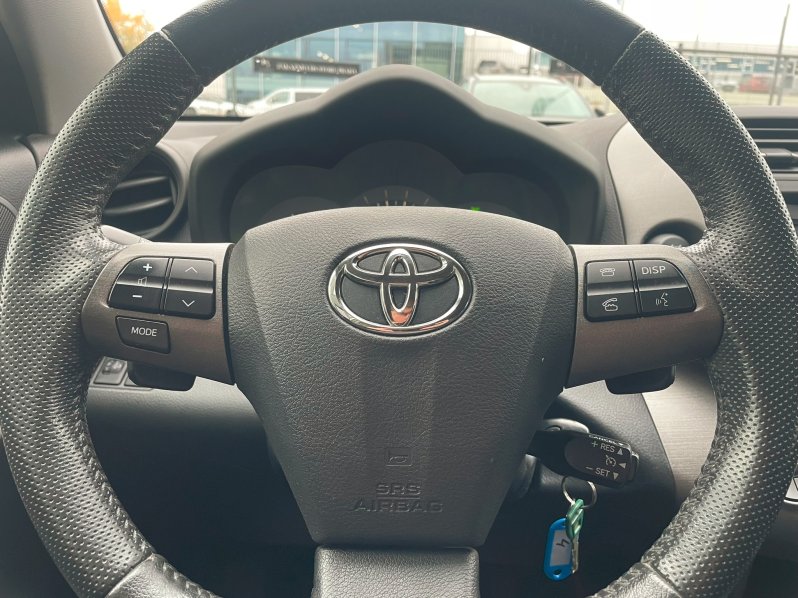 Toyota RAV4 2.0 VVT-i + LPG 4×4 116 kW full