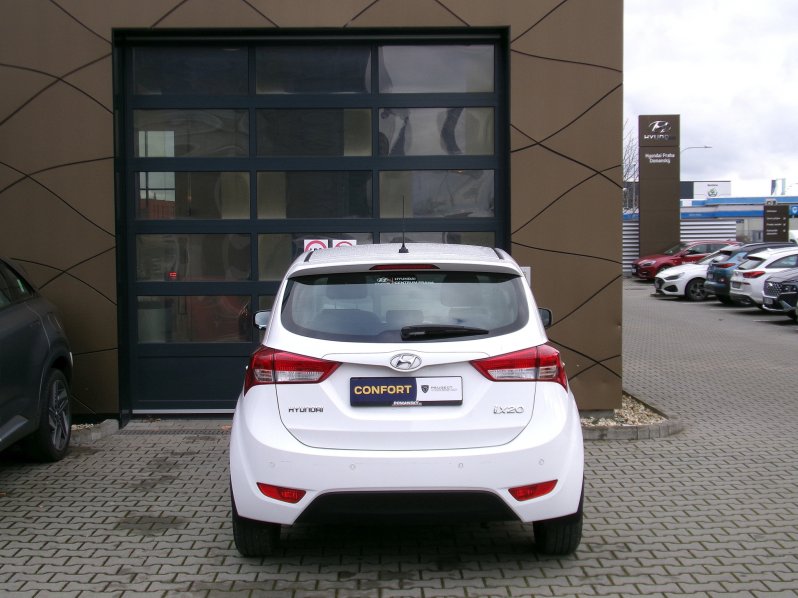 Hyundai ix20 TRIKOLOR PLUS 1,6i 92kW full