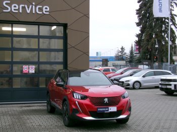 Peugeot 2008 E-GT 100kW AT full