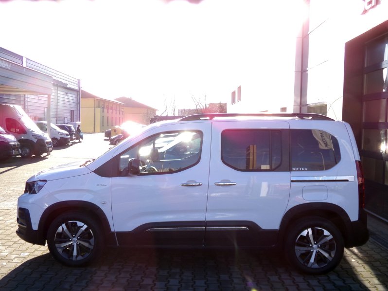 Peugeot Rifter GT LINE 1,2 full