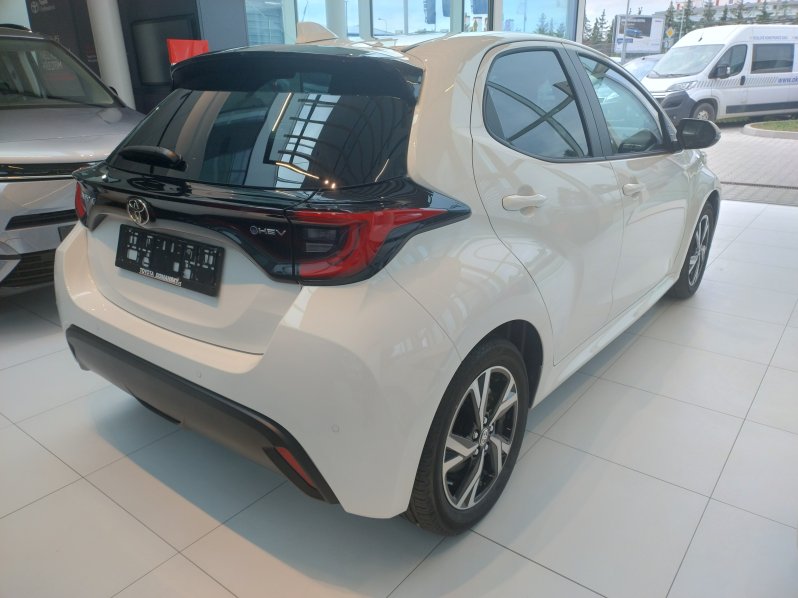 Toyota Yaris 1,5 HEV 116k STYLE full