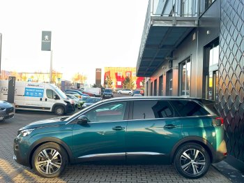 Peugeot 5008 GT LINE 1.6 PureTech 133 kW full