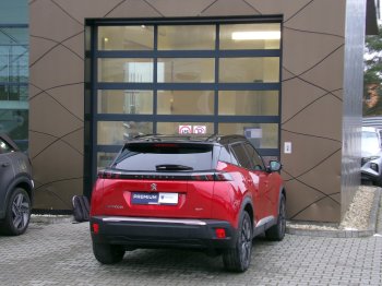 Peugeot 2008 E-GT 100kW AT full